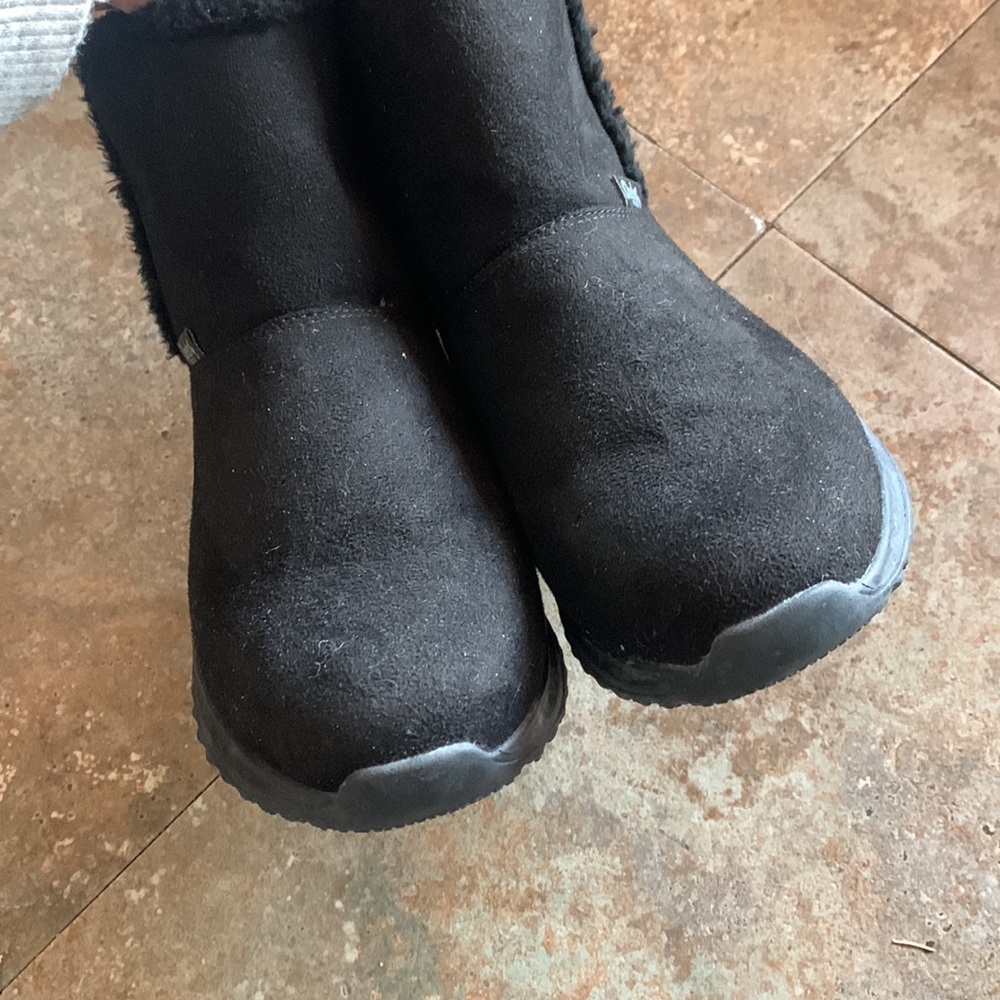 Cheek’s ankle boot - Picture 6 of 7